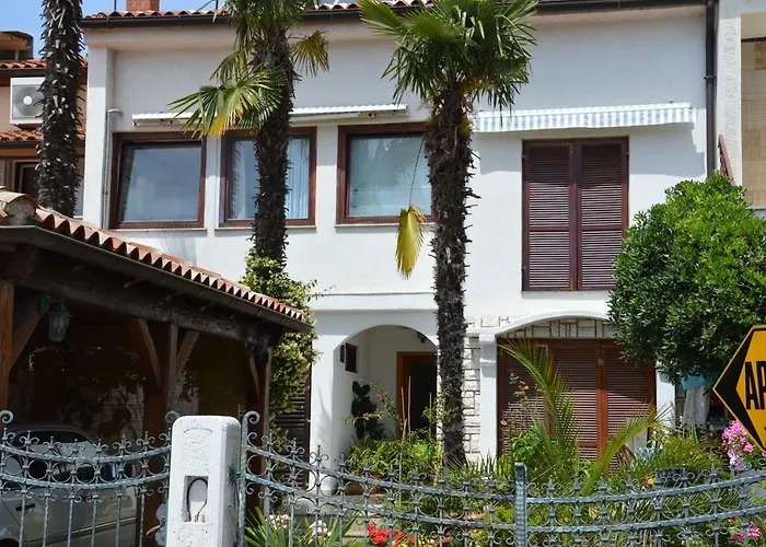 Hous Mira * 波雷奇