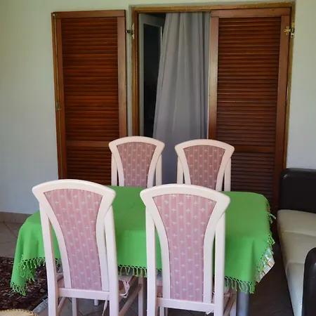 Hous Mira Apartment Porec