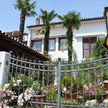 Hous Mira Porec