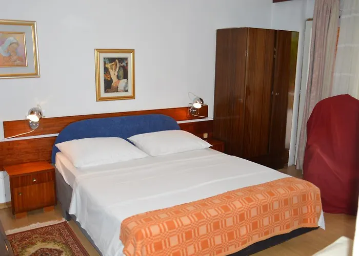 Apartman Hous Mira *